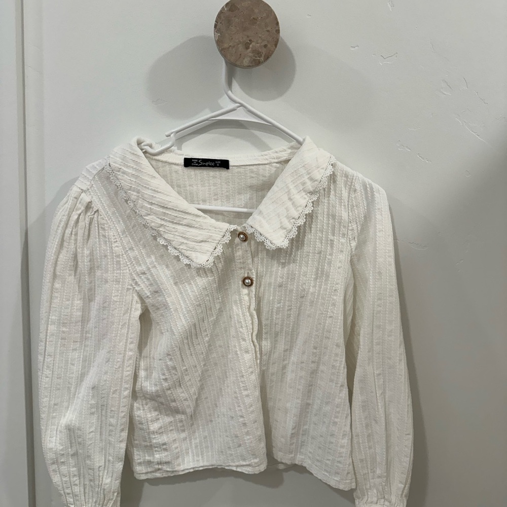 White Peter Pan collar blouse